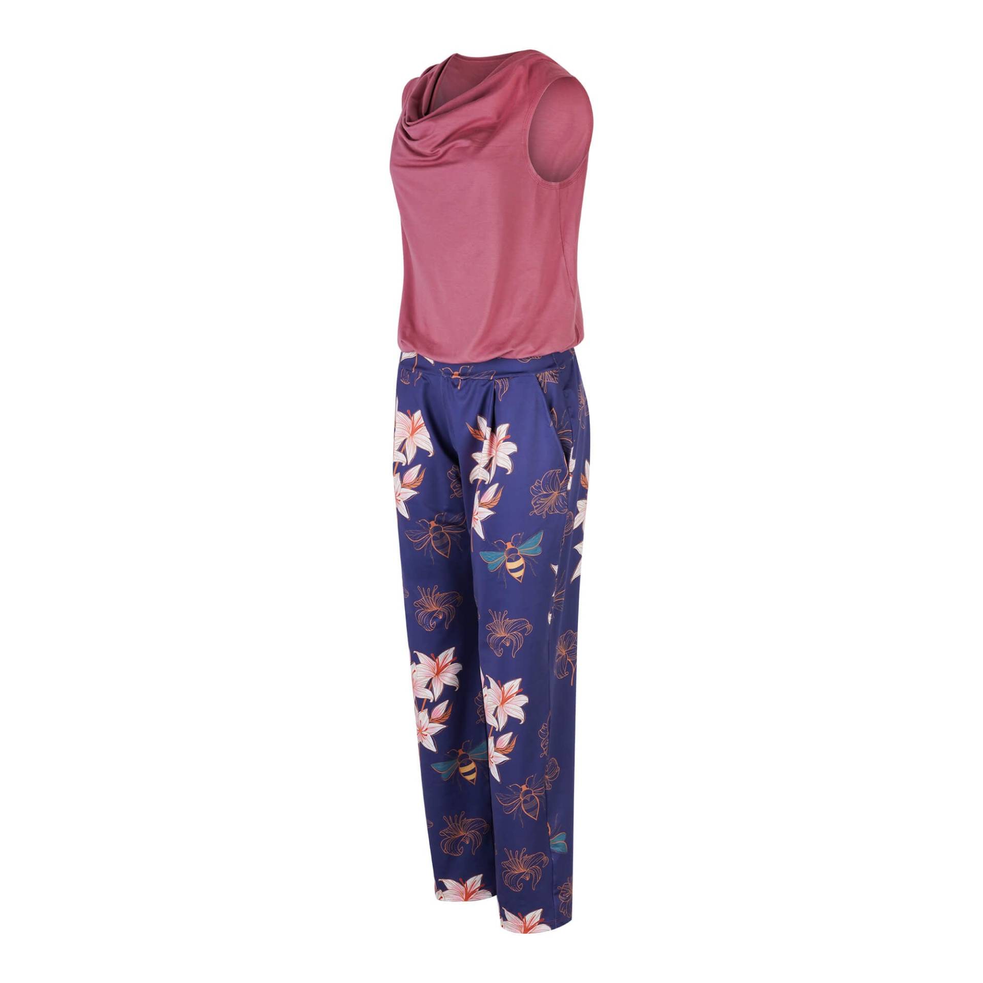 Konekto Jumpsuit Komfort Glow Lily mit Blush Konekto Jumpsuit Komfort Glow Lily mit Blush von Konekto