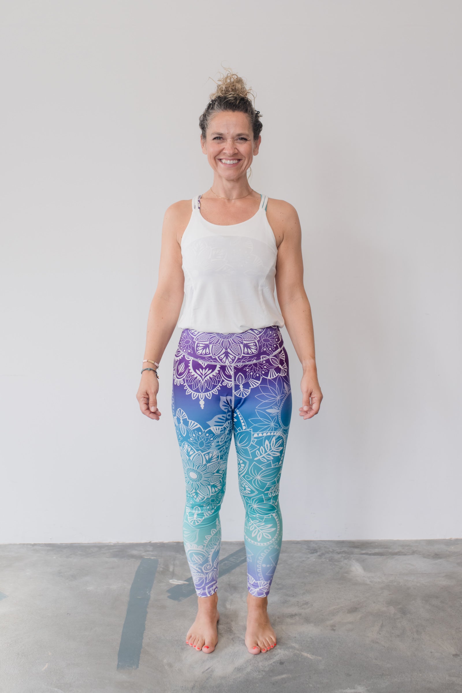 Konekto Jumpsuit Motion Aqua Circle mit Modal White von Konekto