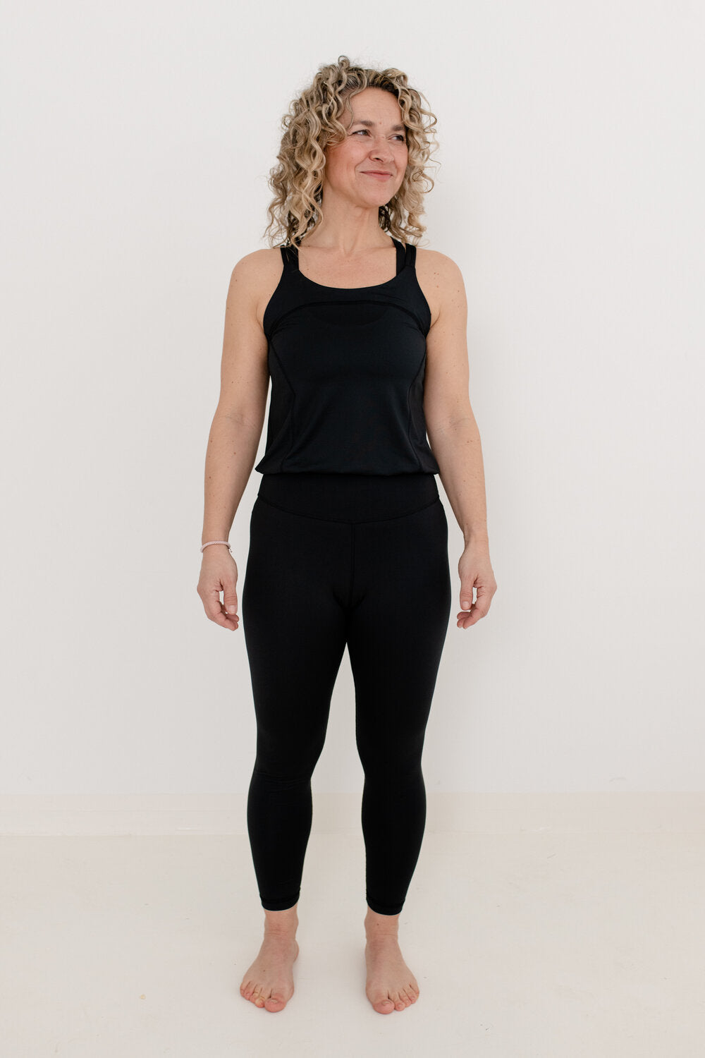 Konekto Jumpsuit Motion Schwarz Konekto Jumpsuit Motion Schwarz von Konekto