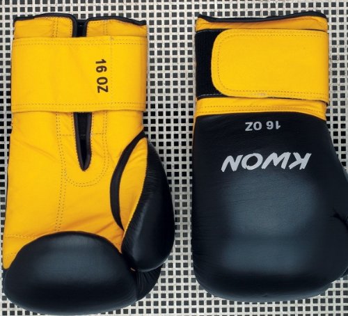 KWON Boxhandschuh Knocking 12 oz schwarz-gelb KWON Boxhandschuh Knocking 12 oz schwarz-gelb von Kwon