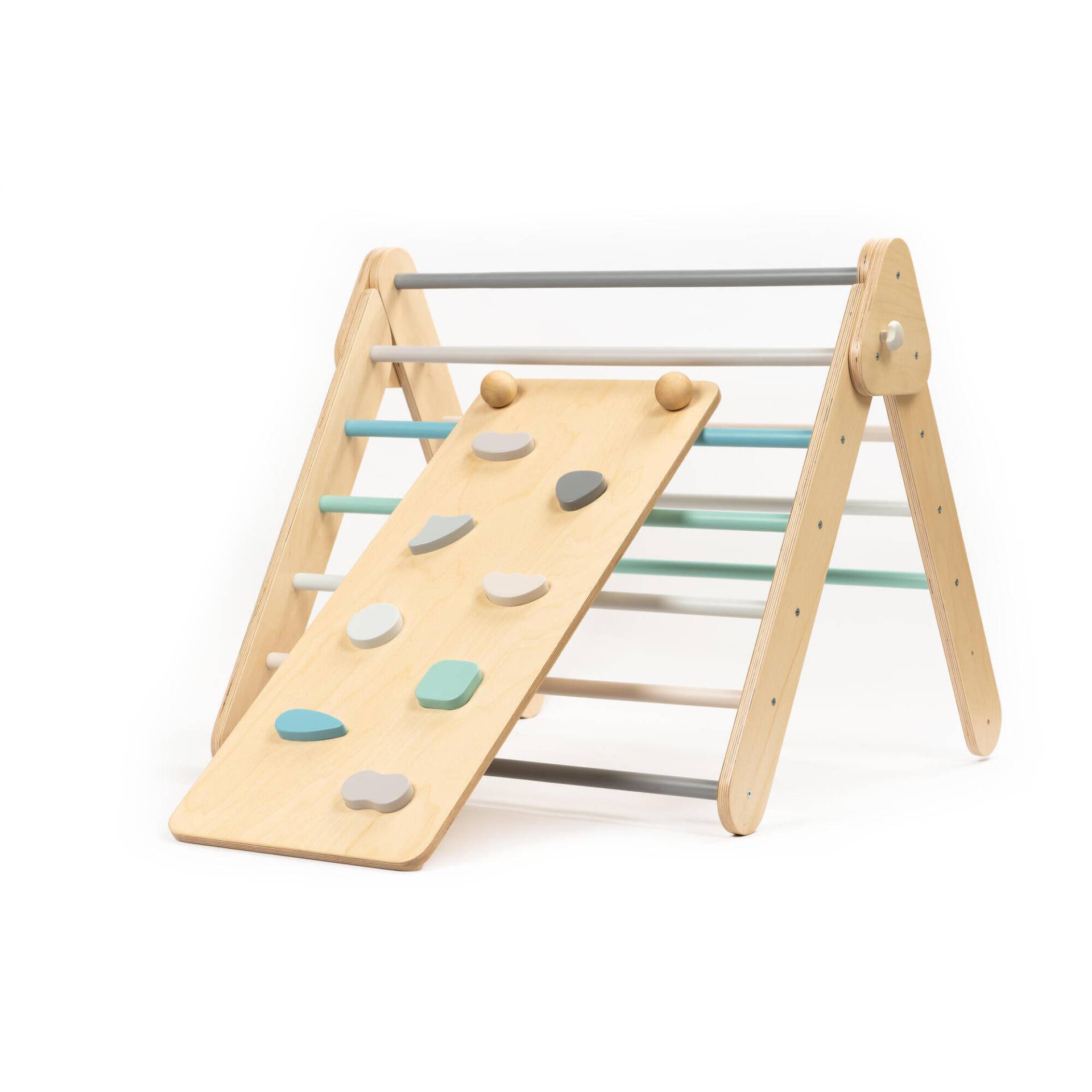 Klettergerüst mit Rampe und Rutsche. Kletterdreieck aus Holz Montessori. Pastell von LEG&GO