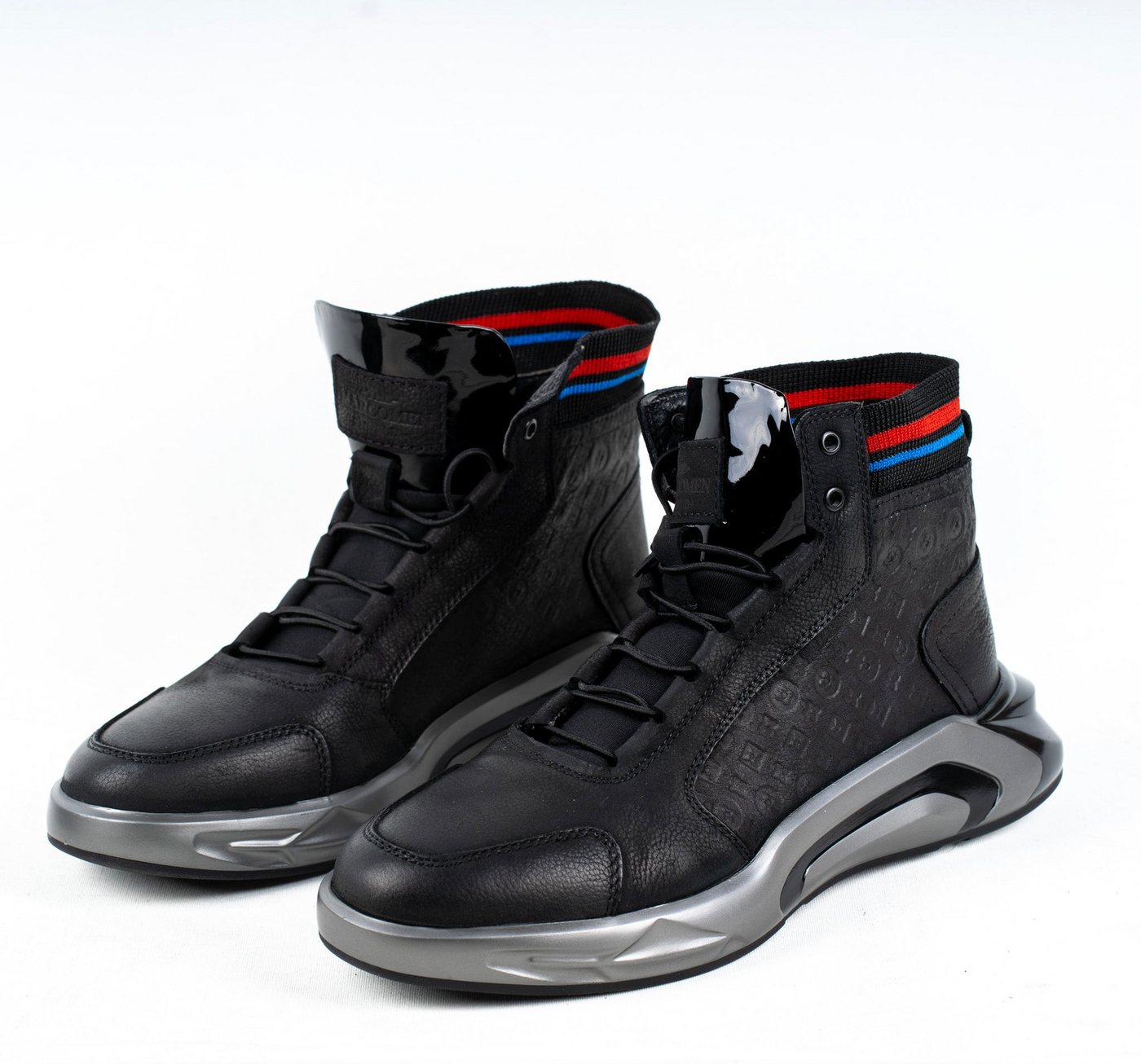 LaMarta Dynamische Kontraste: Herren Sneaker Black and Grey Sneaker LaMarta Dynamische Kontraste: Herren Sneaker Black and Grey Sneaker von LaMarta