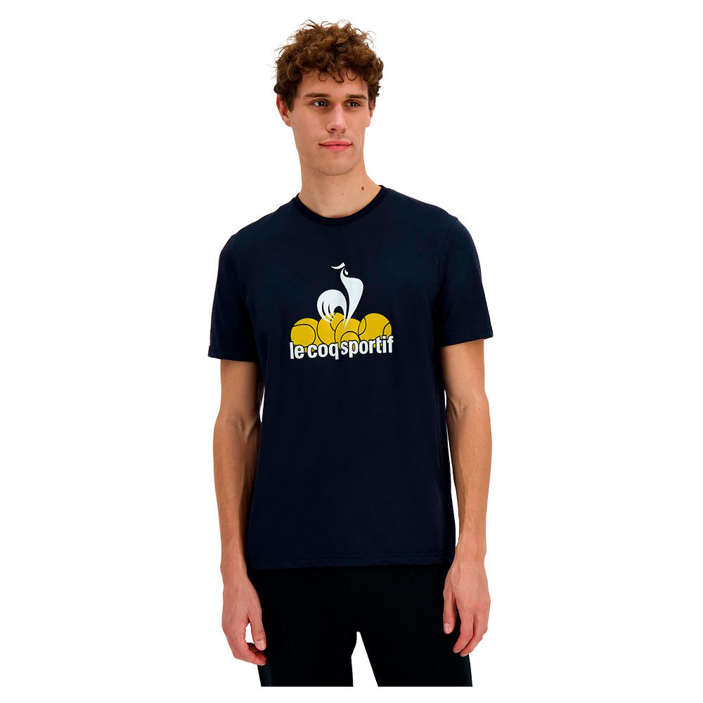 Le Coq Sportif Tennis Graphique 25 N°1 Short Sleeve T-shirt Blau M Mann Le Coq Sportif Tennis Graphique 25 N°1 Short Sleeve T-shirt Blau M Mann von Le Coq Sportif