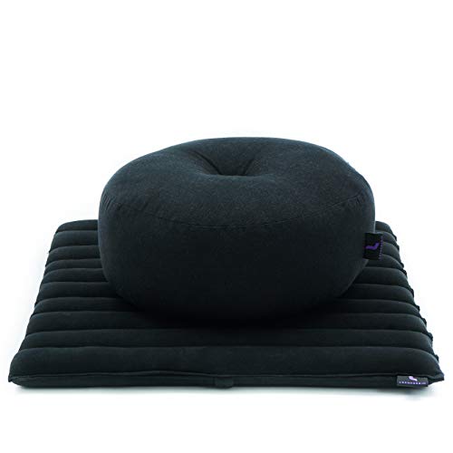 Leewadee Meditationsset Yogaset aus Meditationskissen Zafu und Kleiner rollbarer Sitzmatte Zabuton Ökologisches Naturprodukt, Kapok, Schwarz Leewadee Meditationsset Yogaset aus Meditationskissen Zafu und Kleiner rollbarer Sitzmatte Zabuton Ökologisches Naturprodukt, Kapok, Schwarz von Leewadee