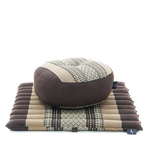 Leewadee Meditationsset Yogaset aus Meditationskissen Zafu und Kleiner rollbarer Sitzmatte Zabuton Ökologisches Naturprodukt, Kapok, Braun Leewadee Meditationsset Yogaset aus Meditationskissen Zafu und Kleiner rollbarer Sitzmatte Zabuton Ökologisches Naturprodukt, Kapok, Braun von Leewadee