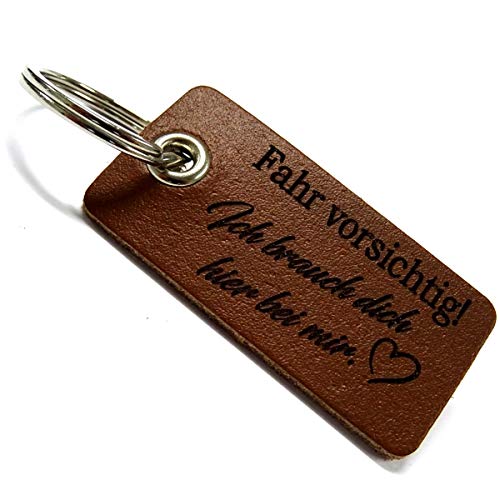 Lieblingsmensch Leder Schlüsselanhänger : Fahr vorsichtig - Ich brauch Dich hier bei mir Lieblingsmensch Leder Schlüsselanhänger : Fahr vorsichtig - Ich brauch Dich hier bei mir von Lieblingsmensch