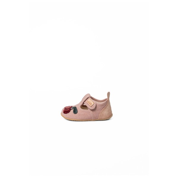 Living Kitzbühel - Baby's Cheecky Cherry - Hüttenschuhe Gr 23 braun Living Kitzbühel - Baby's Cheecky Cherry - Hüttenschuhe Gr 23 braun von Living Kitzbühel