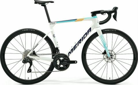 Rennrad Merida Scultura 6000 Carbon 2025 Teamdesign M frei Haus von MERIDA