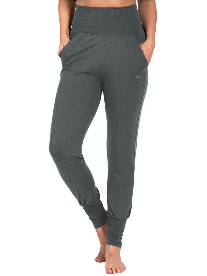 Magadi Yogahose Paula aus weichem Naturmaterial Magadi Yogahose Paula aus weichem Naturmaterial von Magadi