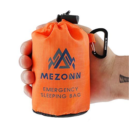 Mezonn Emergency Sleeping Bag Survival Bivy Sack Use as Emergency Blanket Lightweight Sleeping Bag Survival Gear for Outdoor Hiking Camping Keep Warm After Earthquakes, Hurricanes and Other disasters Mezonn Emergency Sleeping Bag Survival Bivy Sack Use as Emergency Blanket Lightweight Sleeping Bag Survival Gear for Outdoor Hiking Camping Keep Warm After Earthquakes, Hurricanes and Other disasters von Mezonn