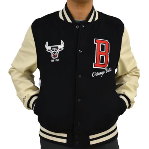 Mitchell & Ness NBA Unisex Varsity Jacket Chicago Bulls black (DE/NL/SE/PL, Alphanumerisch, M, Regular, Regular, Schwarz) von Mitchell & Ness