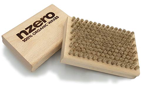 NZEROWAX – Rosshaarbürste für die Ski- und Snowboardpflege, 12 x 8 cm NZEROWAX – Rosshaarbürste für die Ski- und Snowboardpflege, 12 x 8 cm von N-ZERO