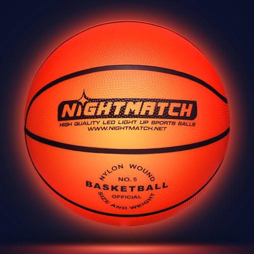 NIGHTMATCH LEUCHT-Basketball MIT BALLPUMPE UND ERSATZBATTERIEN - Junior Edition - Größe 5 - toller Kinder-Basketball Ball - helle, Sensor-aktivierte LED-Beleuchtung - Offizielle Größe & Gewicht von NIGHTMATCH