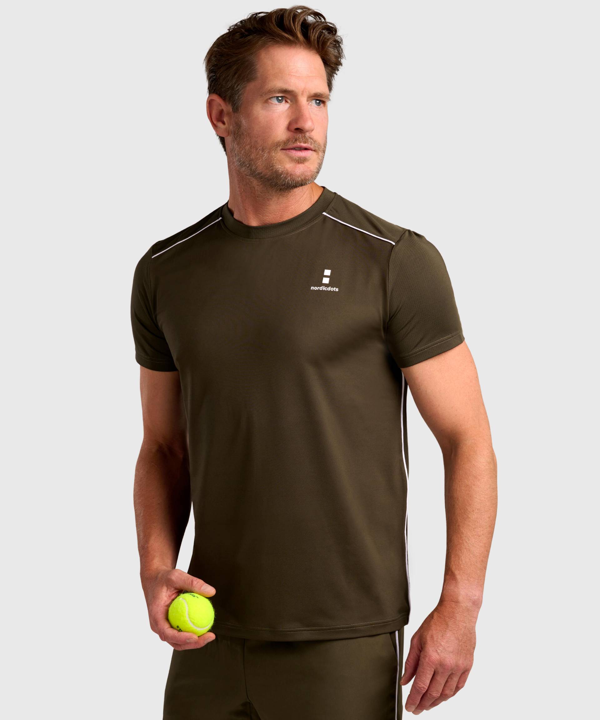 Performance Tennis/Padel T-Shirt Herren Olive von NORDICDOTS