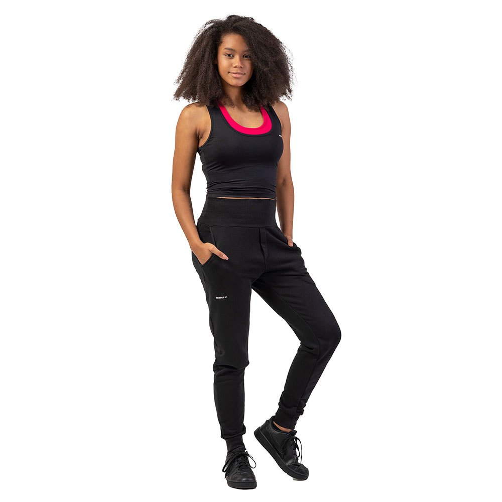 Nebbia Sporty Slim-fit Crop 422 Sports Top Schwarz M Frau Nebbia Sporty Slim-fit Crop 422 Sports Top Schwarz M Frau von Nebbia