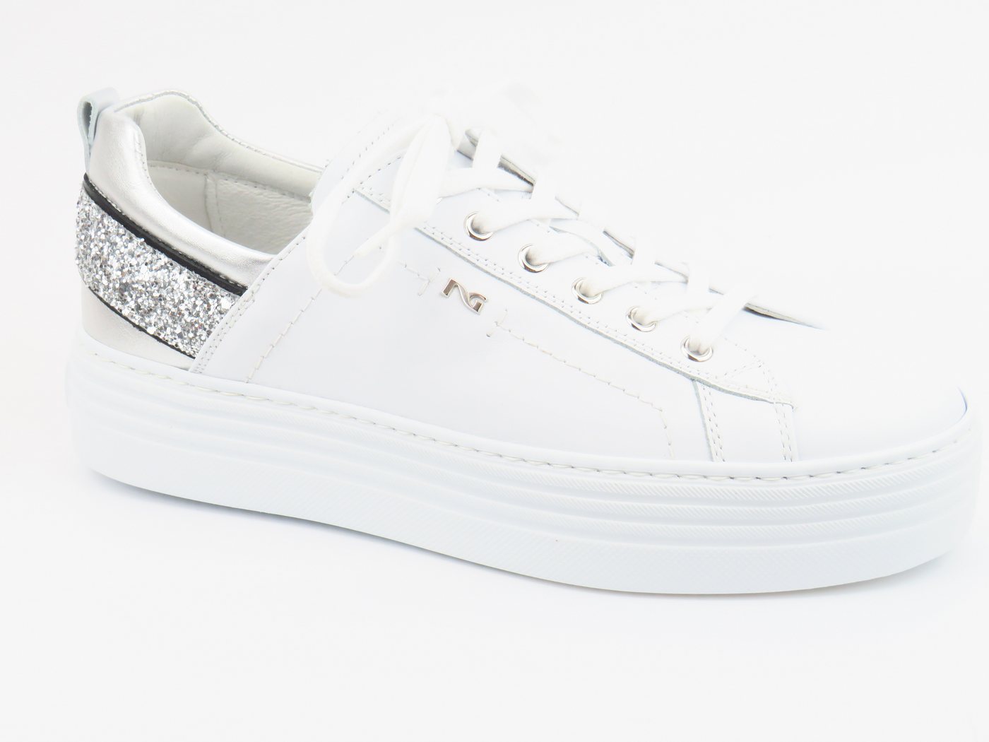 Nero Giardini Skipper Bianco glitter Sneaker von Nero Giardini