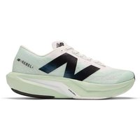 NEW BALANCE Damen Laufschuhe FuelCell Rebel v4 NEW BALANCE Damen Laufschuhe FuelCell Rebel v4 von New Balance
