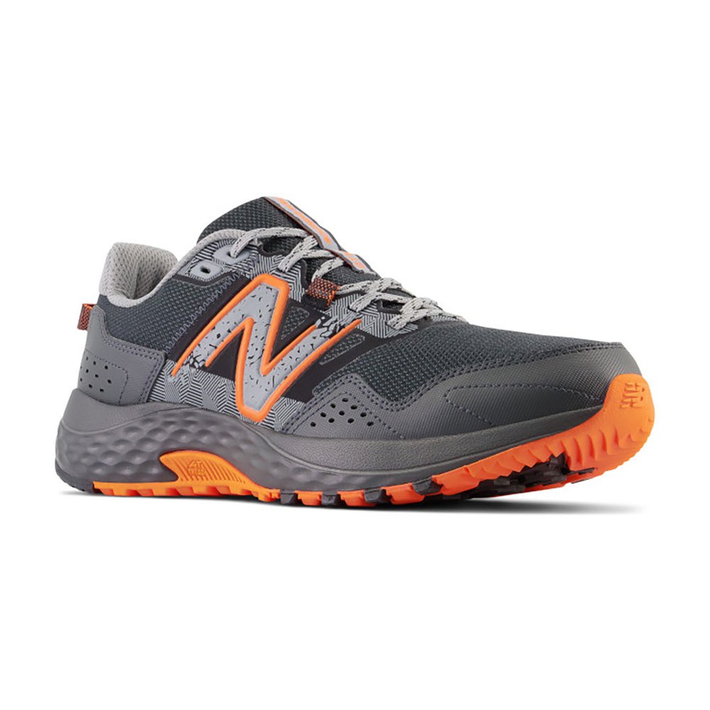 New Balance 410v8 Trail Running Shoes Schwarz EU 42 1/2 Mann von New Balance