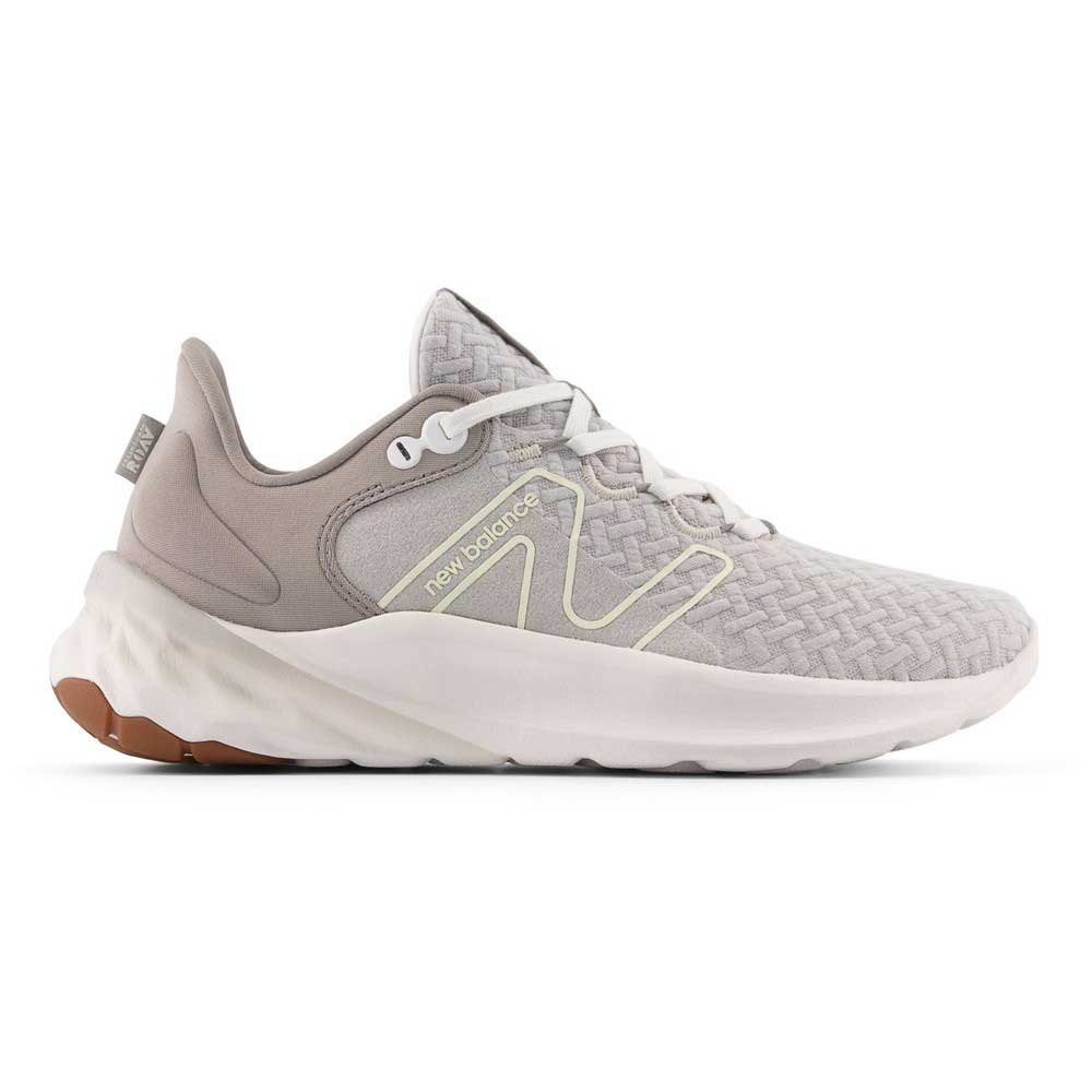 New Balance Fresh Foam Roav V2 Running Shoes Refurbished Grau EU 35 Frau von New Balance