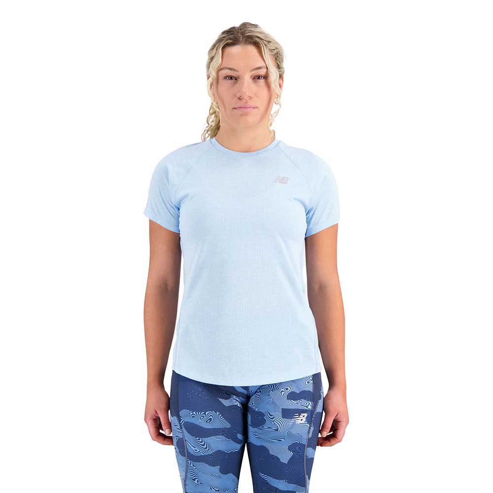 New Balance Impact Short Sleeve T-shirt Blau M Frau von New Balance