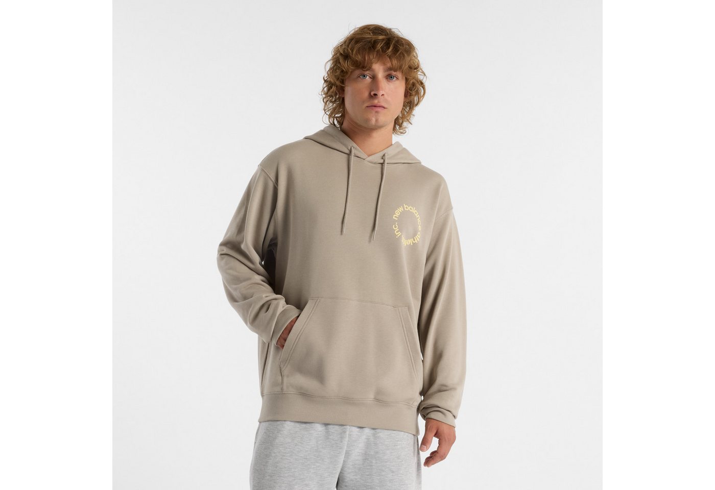 New Balance Kapuzensweatshirt Circularogo Hoodie TIMBERWOLF New Balance Kapuzensweatshirt Circularogo Hoodie TIMBERWOLF von New Balance