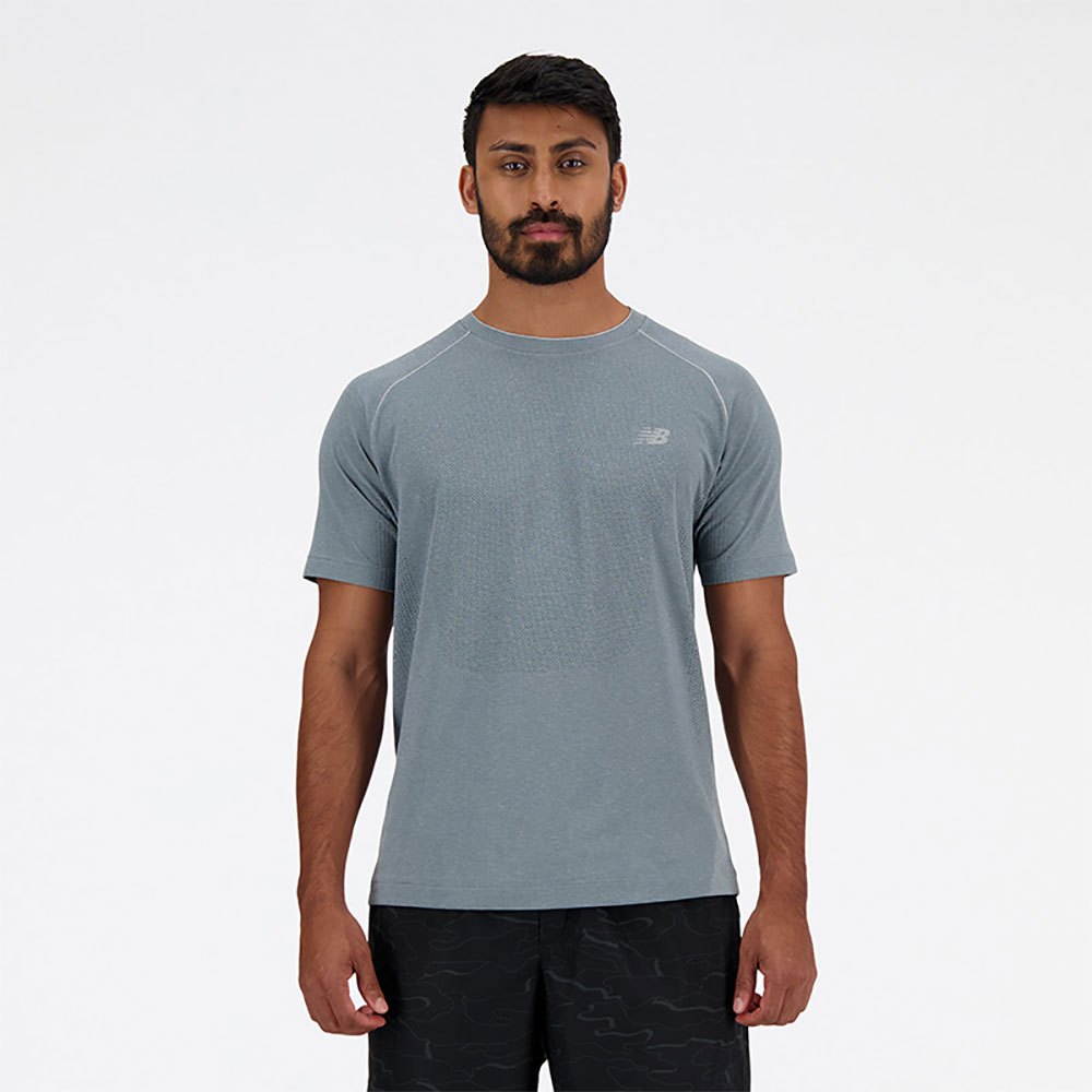 New Balance Mt41080 Short Sleeve T-shirt Grau XL Mann von New Balance