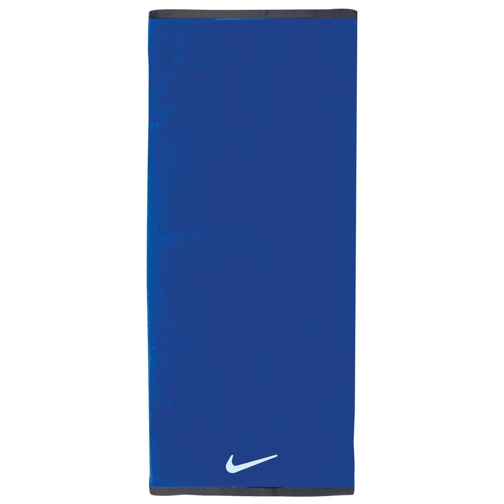 Nike Accessories Fundamental L Towel Blau Nike Accessories Fundamental L Towel Blau von Nike Accessories