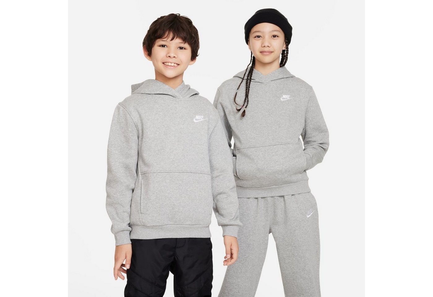 Nike Sportswear Kapuzensweatshirt CLUB FLEECE BIG KID'S PULLOVER HOODIE Nike Sportswear Kapuzensweatshirt CLUB FLEECE BIG KID'S PULLOVER HOODIE von Nike Sportswear