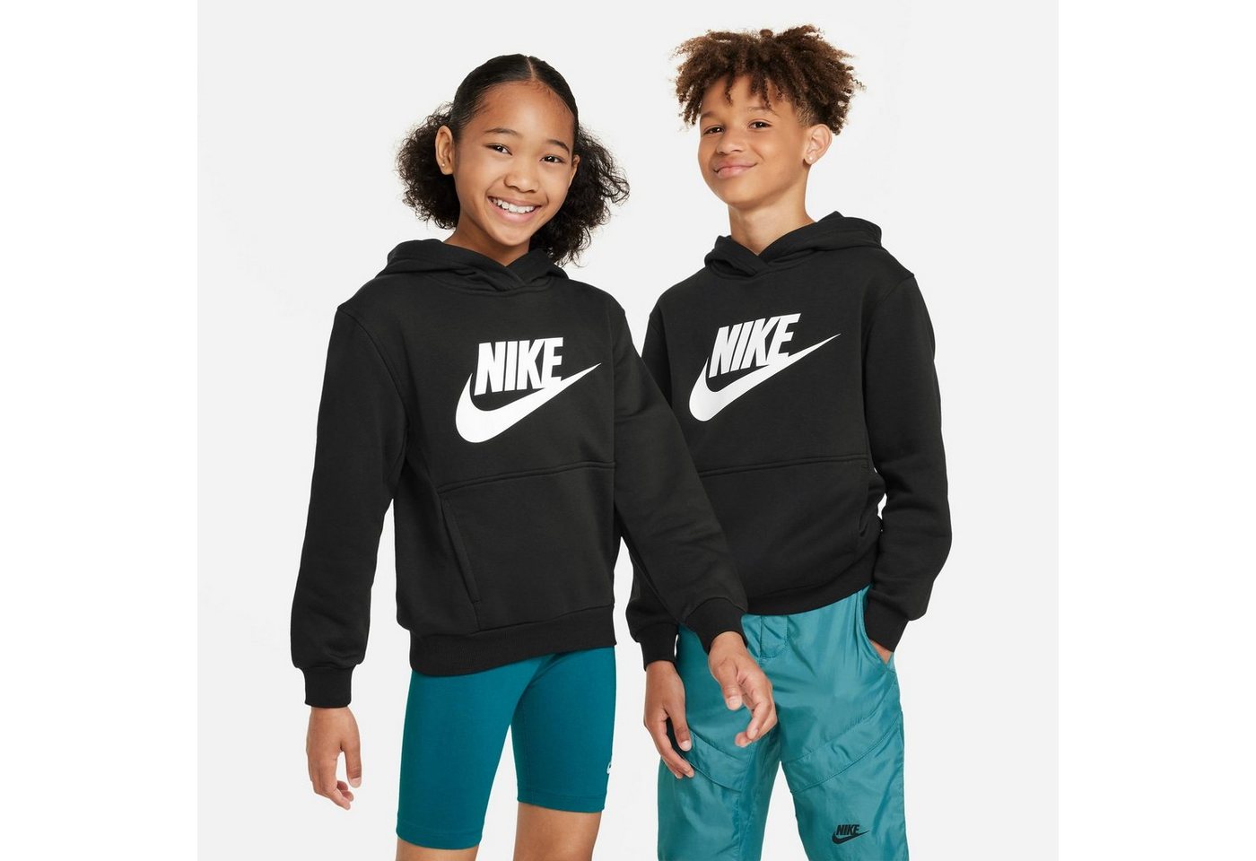 Nike Sportswear Kapuzensweatshirt CLUB FLEECE BIG KIDS' HOODIE Nike Sportswear Kapuzensweatshirt CLUB FLEECE BIG KIDS' HOODIE von Nike Sportswear