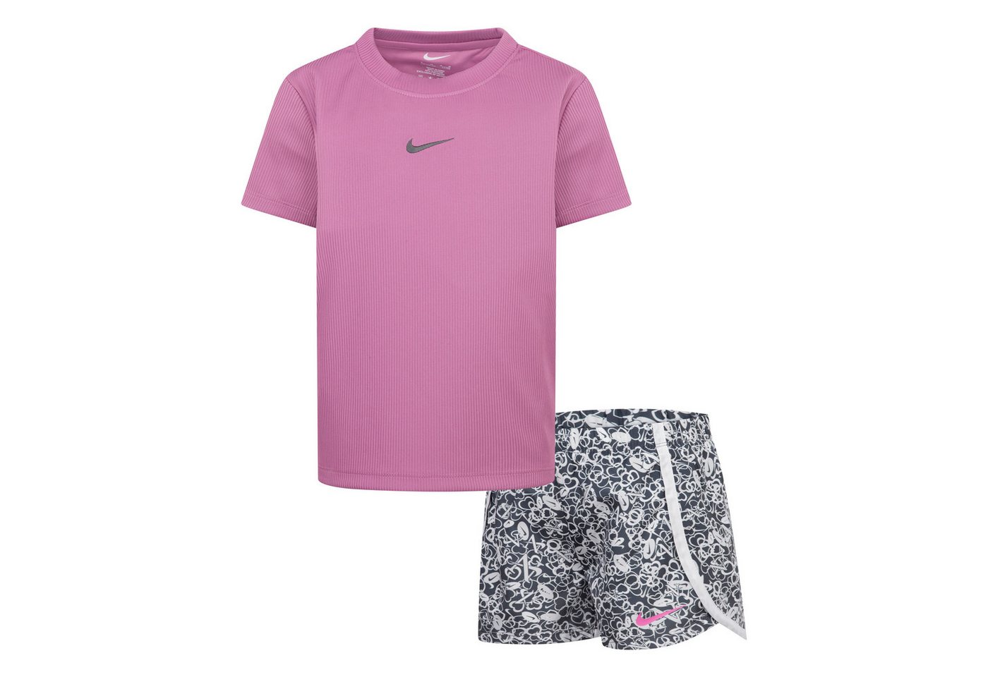 Nike Sportswear T-Shirt & Shorts Nike Sportswear T-Shirt & Shorts von Nike Sportswear