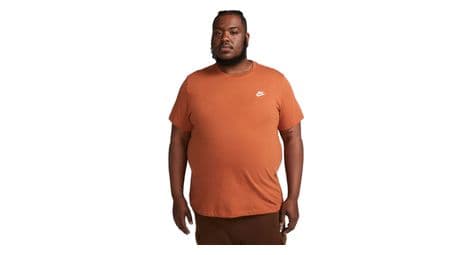 nike sportswear club tee orange kurzarm t shirt von Nike Sportswear