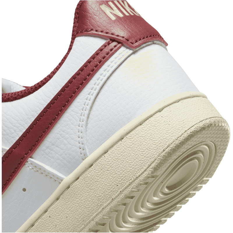 NIKE Court Vision Low Next Nature Sneaker Damen 106 - white/team red-muslin-mtlc gold star 36 von Nike