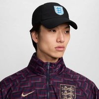 NIKE Herren Mütze England Dri-FIT Club Unstructured Swoosh Cap NIKE Herren Mütze England Dri-FIT Club Unstructured Swoosh Cap von Nike