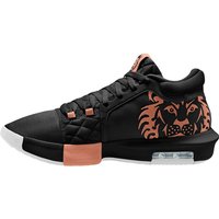 NIKE LeBron Witness VIII Basketballschuhe Herren 001 - black/white-apricot agate 41 von Nike