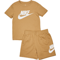 Nike Club Hbr Unisex Trainingsanzüge - Beige - Größe: 110 - 116 CM - Foot Locker Nike Club Hbr Unisex Trainingsanzüge - Beige - Größe: 110 - 116 CM - Foot Locker von Nike