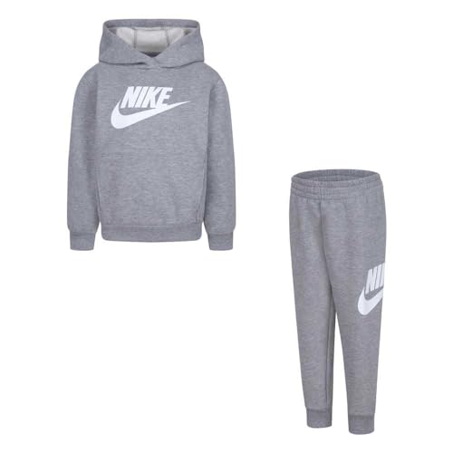 Nike Kinderanzug Club Fleece Grau Größe 4-5 A Code 86L135-042, grau/weiß, 4-5 Jahre Nike Kinderanzug Club Fleece Grau Größe 4-5 A Code 86L135-042, grau/weiß, 4-5 Jahre von Nike