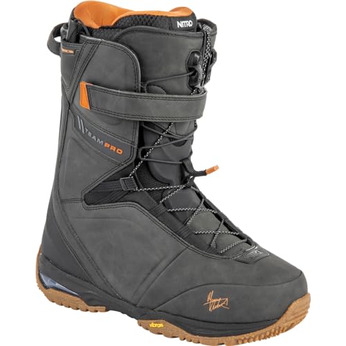 Nitro Herren Snowboards Team PRO TLS '24 Marcus Kleveland All Mountain Freestyle Schnellschnürsystem Boot Snowboardboot, Black, MP 32.0 // EU 48 // US 14 von Nitro