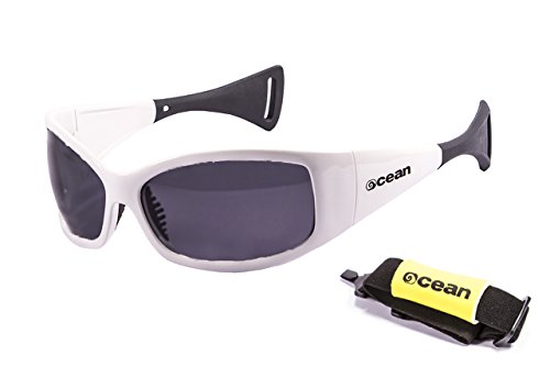 OCEAN SUNGLASSES - Mentaway - lunettes de soleil polarisÃBlackrolles - Monture : Blanc LaquÃBlackroll - Verres : FumÃBlackrolle (1111.3) von OCEAN SUNGLASSES