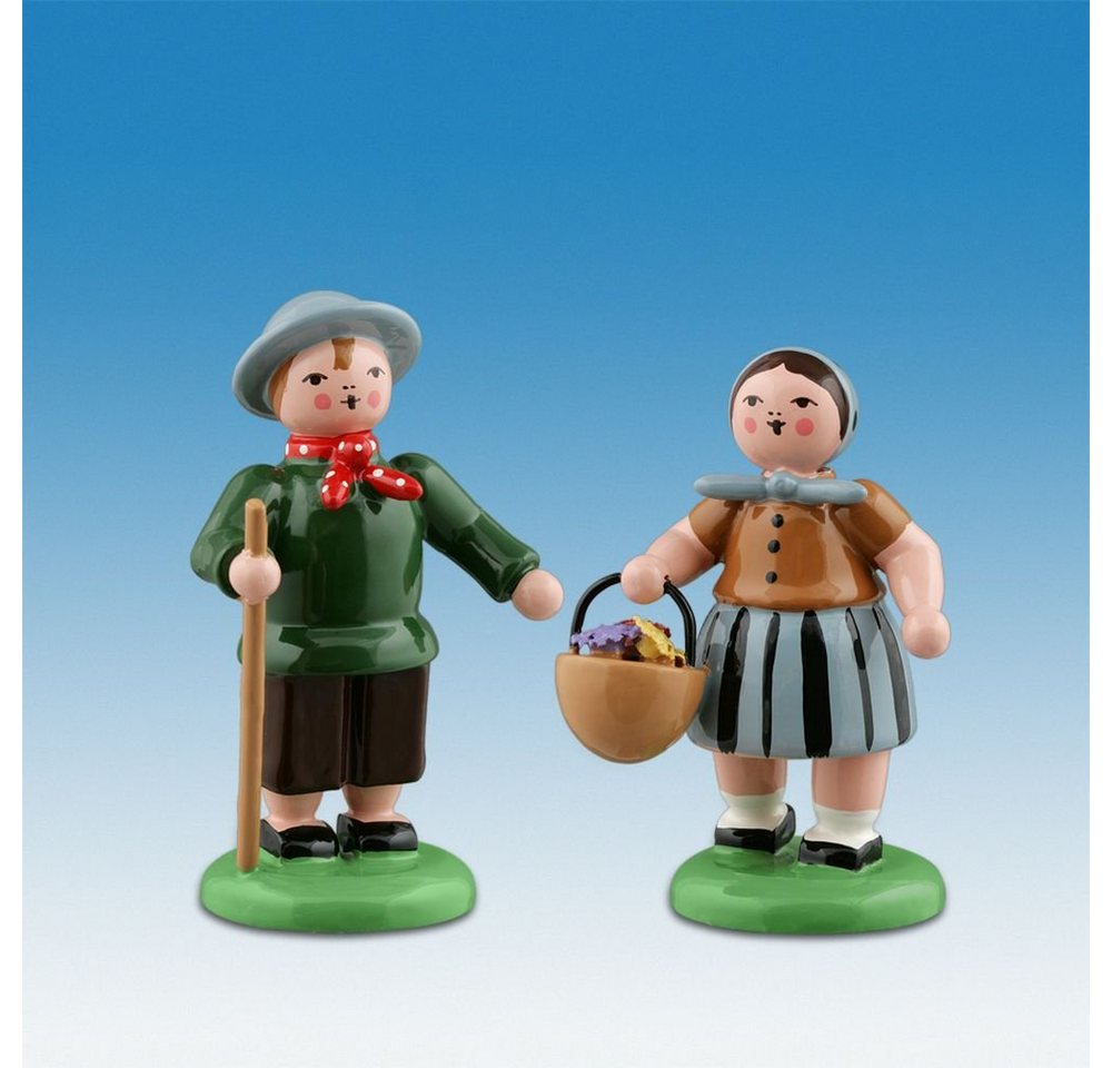 Sammelfigur Holzfigur Bauernpaar mit Wanderstock & Blumenkorb stehend Höhe 7cm Sammelfigur Holzfigur Bauernpaar mit Wanderstock & Blumenkorb stehend Höhe 7cm von OTTO