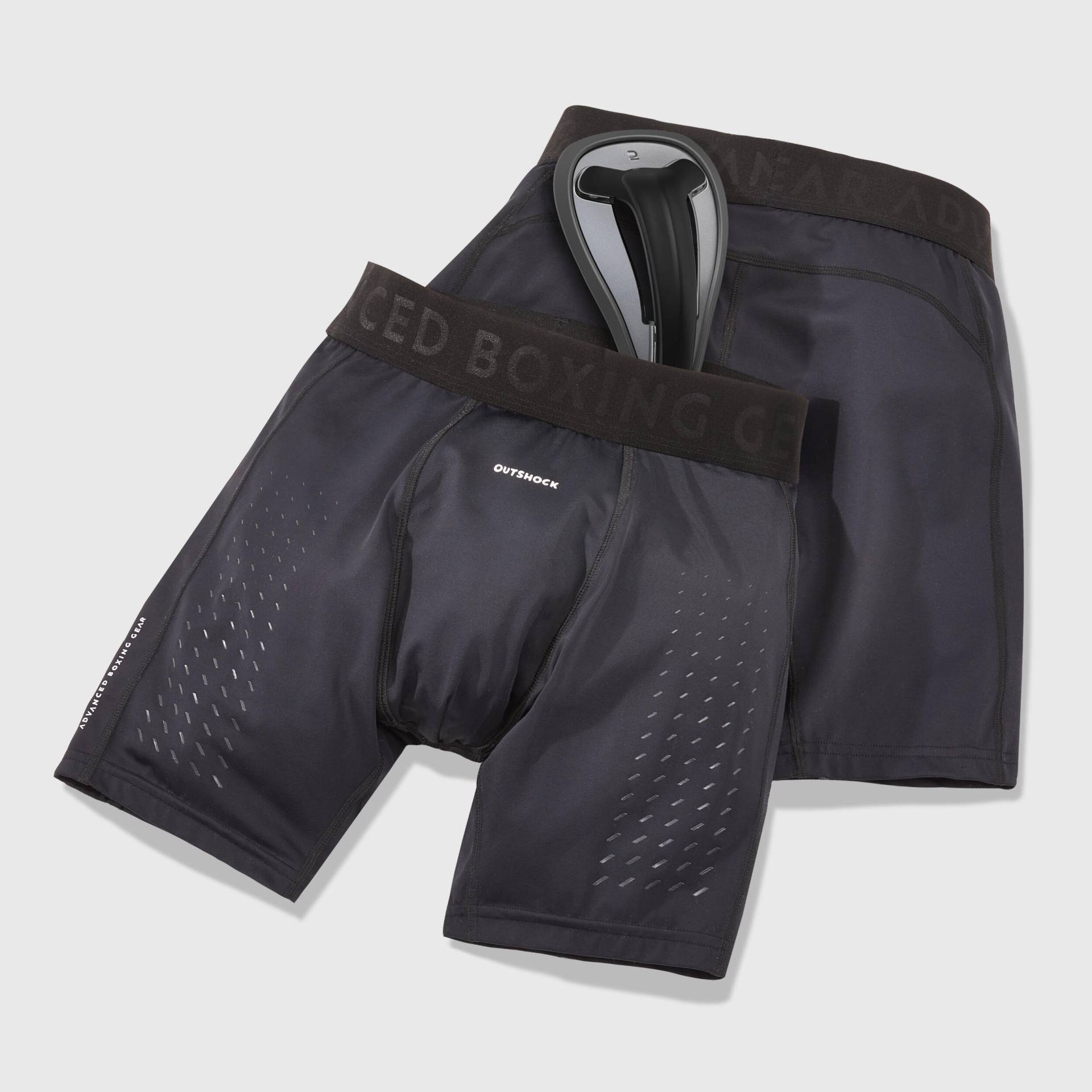 Shorts + flexibles Suspensorium Herren Kampfsport- schwarz Shorts + flexibles Suspensorium Herren Kampfsport- schwarz von OUTSHOCK