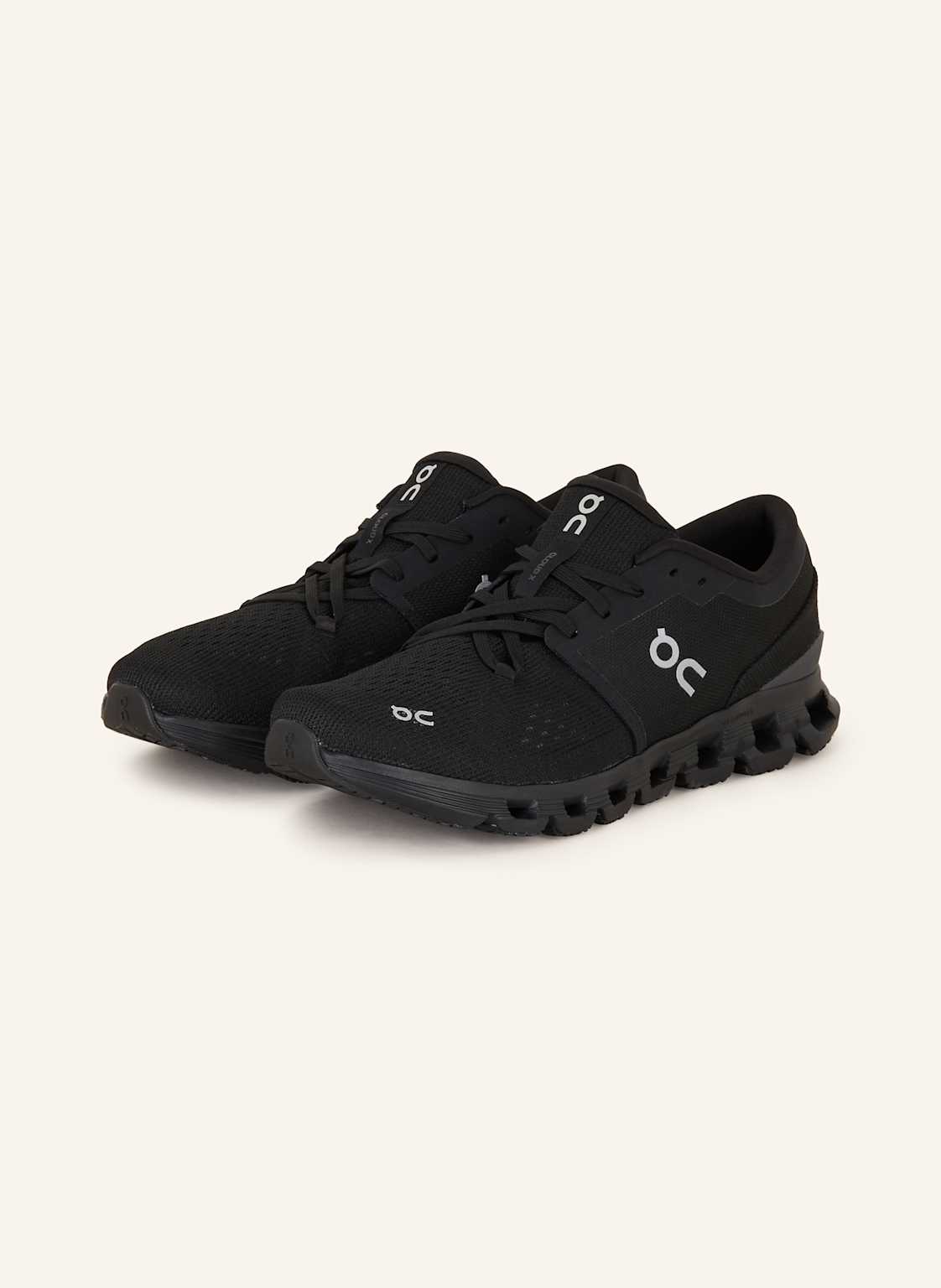 On Fitnessschuhe Cloud X 4 schwarz von On