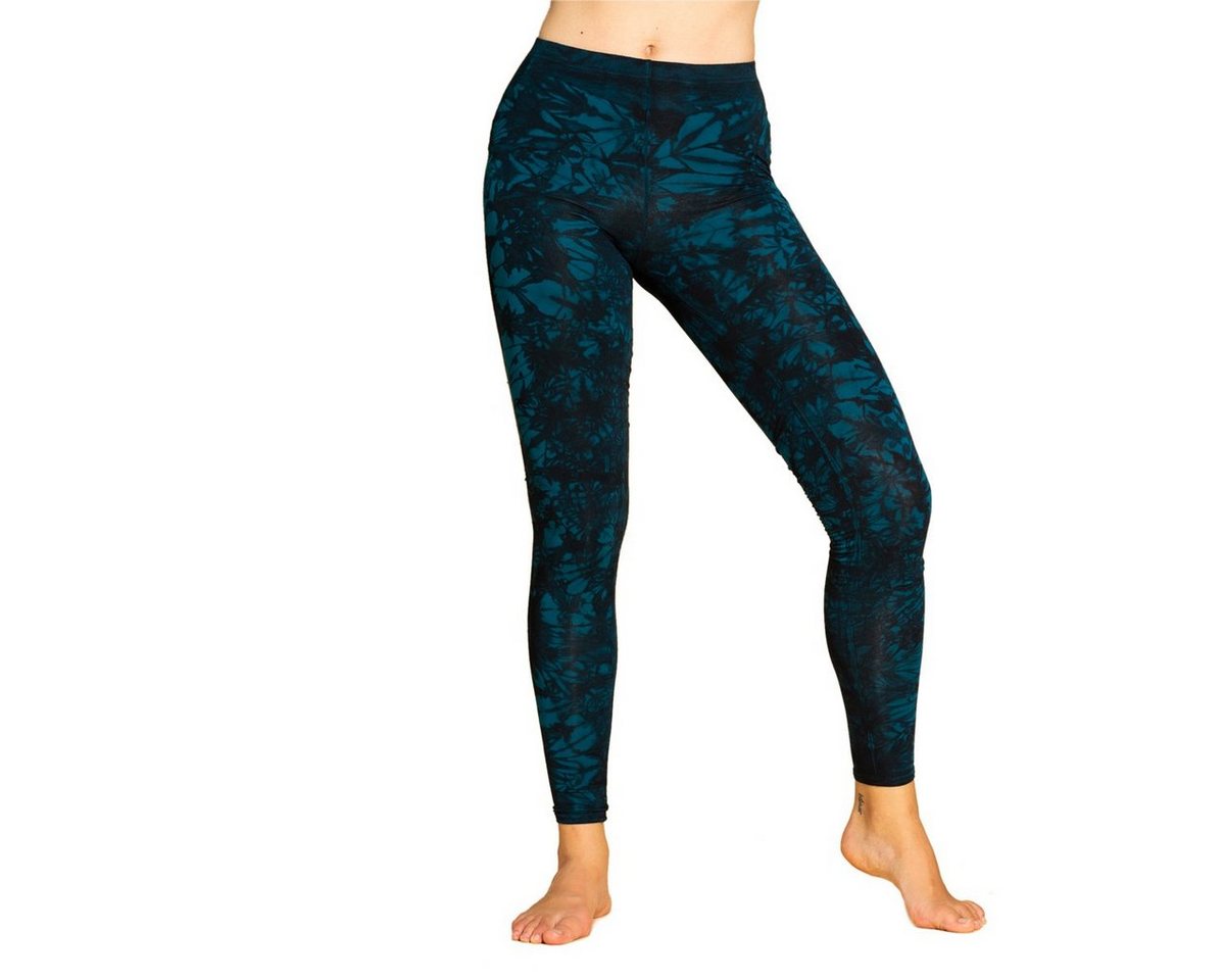 PANASIAM Leggings Unikat Batik Leggings 'Dschungel' aus natürlicher Viskose Tiedye Batik alternative lange Hippie Leggings Yogaleggings Sportleggings PANASIAM Leggings Unikat Batik Leggings 'Dschungel' aus natürlicher Viskose Tiedye Batik alternative lange Hippie Leggings Yogaleggings Sportleggings von PANASIAM