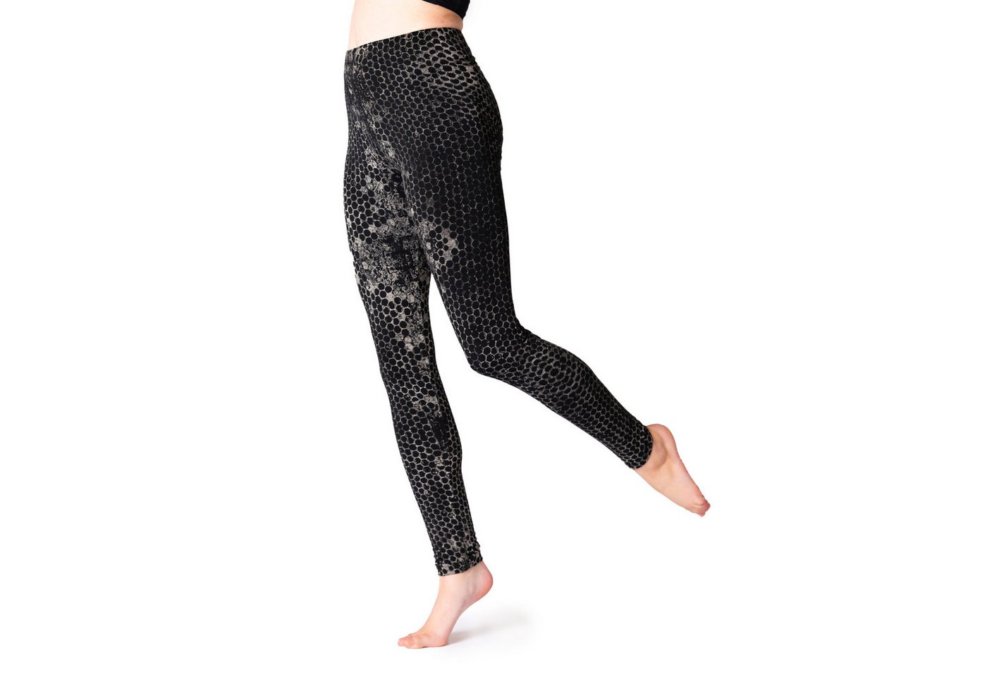 PANASIAM Leggings Unikat Batik Leggings mit Wabendesign moderner Stil lange Gym Leggings handgefertigt aus bequemer natürlicher Viskose für Yoga Sport Fitness von PANASIAM