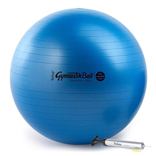 PEZZI Original Gymnastikball MAXAFE 65 cm blau mit Handpumpe 300 – Latexfrei, Flexton Silpower, bis 400 kg belastbar, für Pilates, Reha, Fitness und als Sitzball von PEZZI