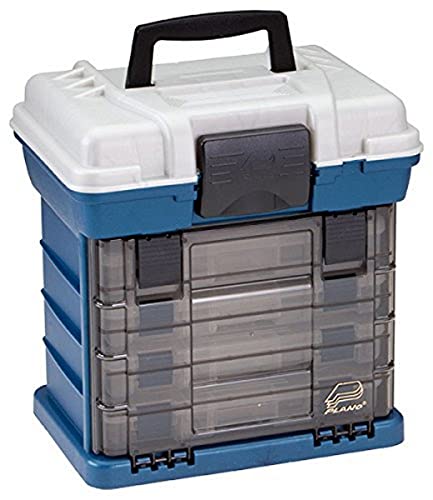 Plano 1364 4-By Rack System 3650 Größe Tackle Box, Premium Tackle Storage, Blau Metallic/Silber. von PLANO