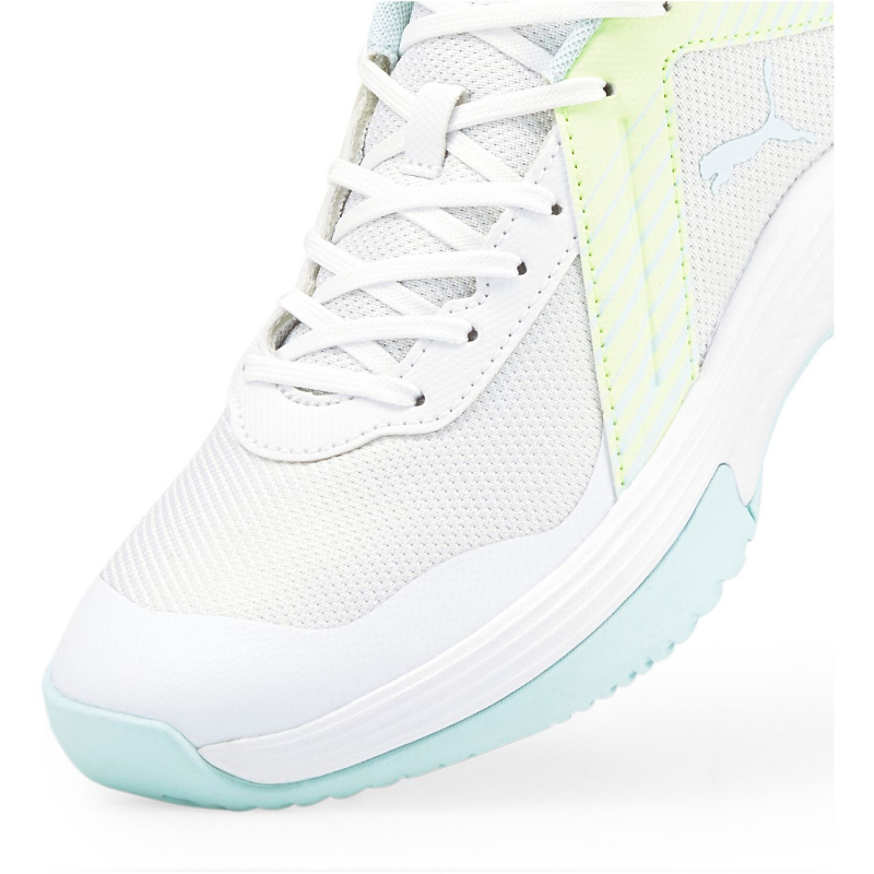 PUMA Varion Hallenschuhe PUMA white/nitro blue/fizzy light 41 von Puma