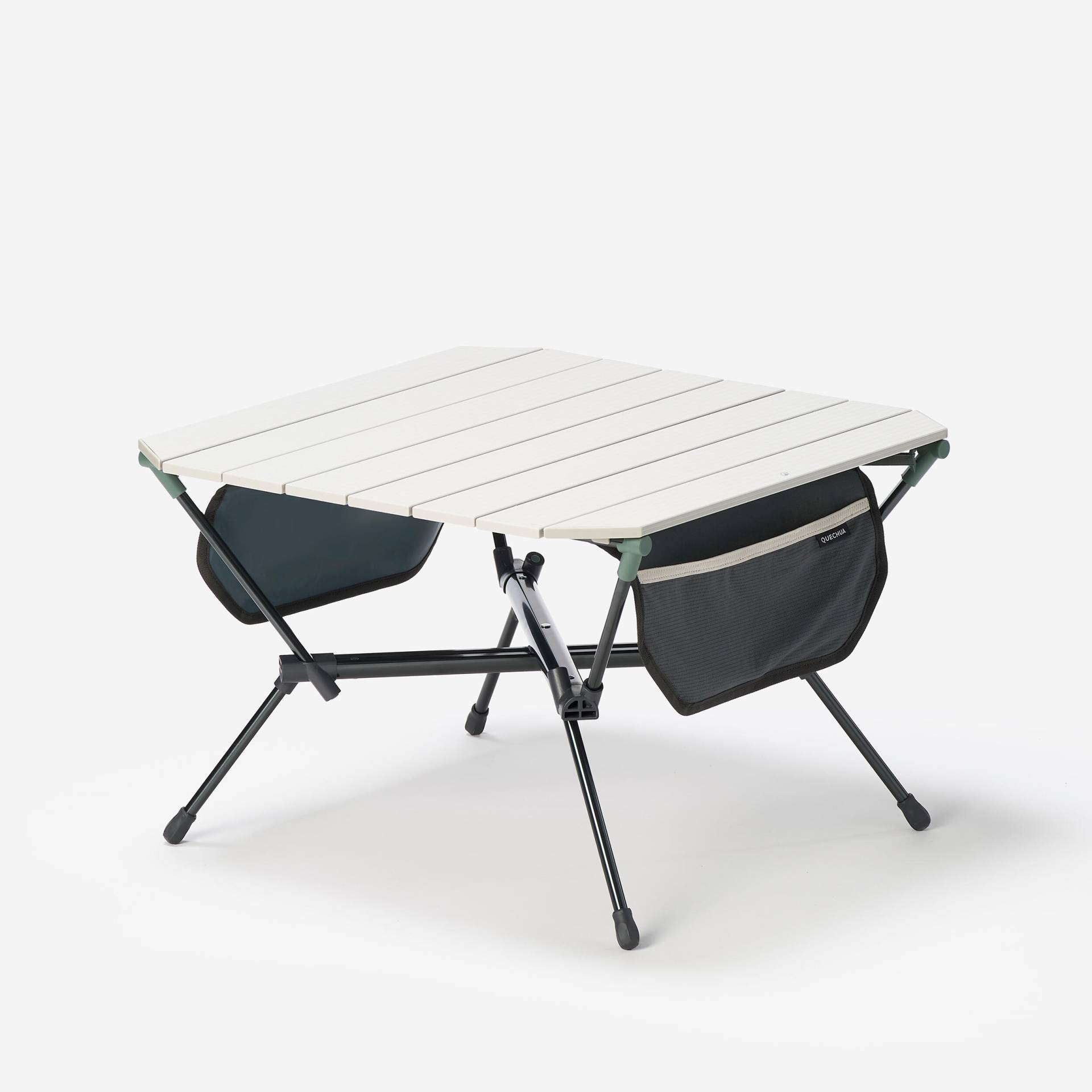 Campingtisch niedrig 500 kompakt beige/grün Campingtisch niedrig 500 kompakt beige/grün von QUECHUA