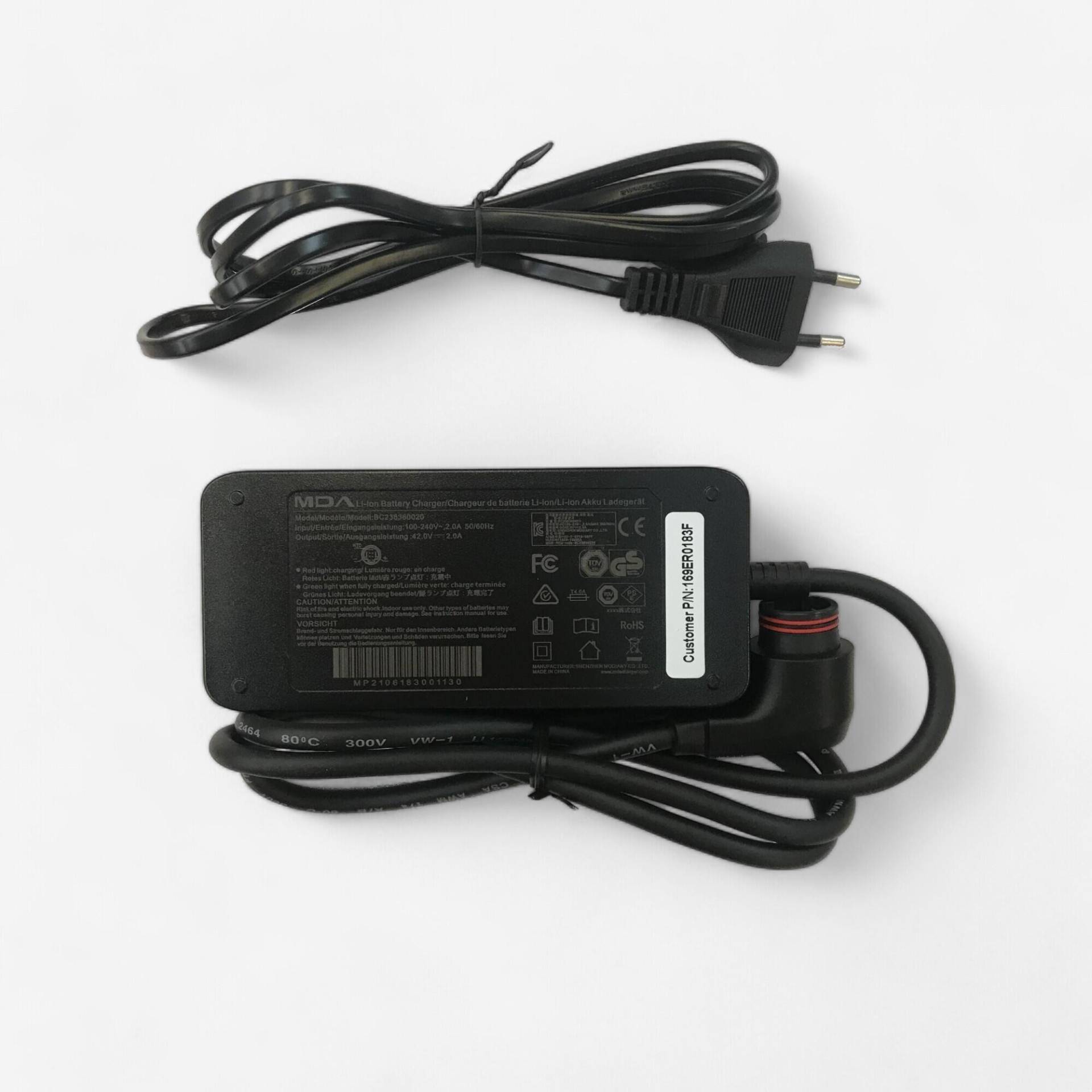 Ladegerät 36 V 2 A interner Akku DK-17 Ladegerät 36 V 2 A interner Akku DK-17 von ROCKRIDER