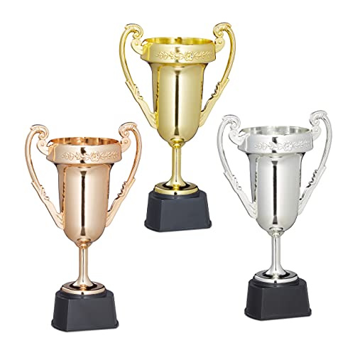 Relaxdays Sonstiges Pokal Relaxdays Pokale, 3er Set, Sport und Feste, ohne Gravur, Kunststoff, Henkelpokal HxBxT: 22,5 x 13,5, mehrfarbig, 3er Set Relaxdays Sonstiges Pokal Relaxdays Pokale, 3er Set, Sport und Feste, ohne Gravur, Kunststoff, Henkelpokal HxBxT: 22,5 x 13,5, mehrfarbig, 3er Set von Relaxdays
