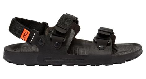 sandalen restrap x quoc schwarz von Restrap